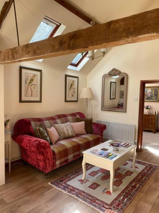 The Grooms Loft Self Contained Apartment Milton Abbas Buitenkant foto