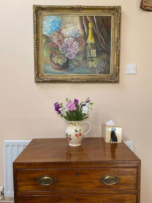 The Grooms Loft Self Contained Apartment Milton Abbas Buitenkant foto